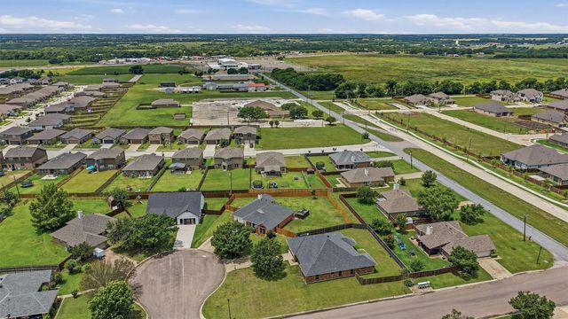 806 Birch Circle, Van Alstyne, TX 75495
