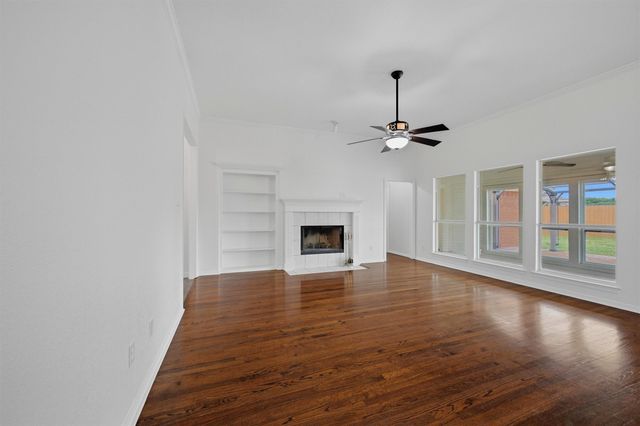 806 Birch Circle, Van Alstyne, TX 75495