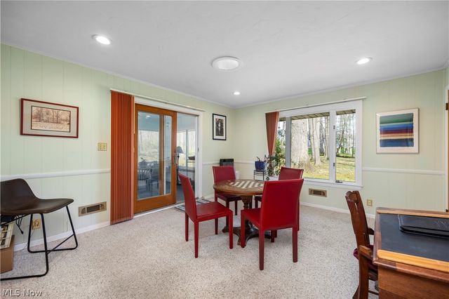 7564 Winding Way, Brecksville, OH 44141