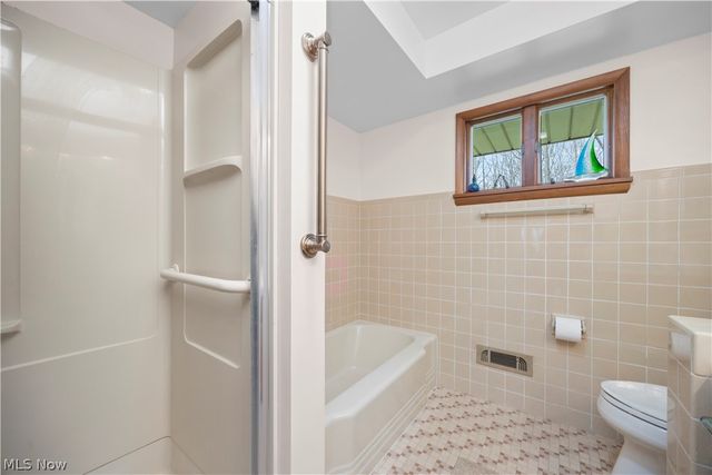 7564 Winding Way, Brecksville, OH 44141