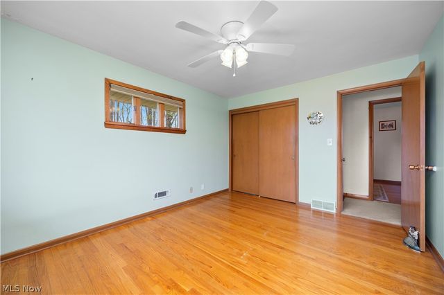 7564 Winding Way, Brecksville, OH 44141