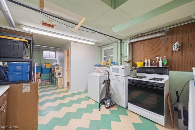 7564 Winding Way, Brecksville, OH 44141