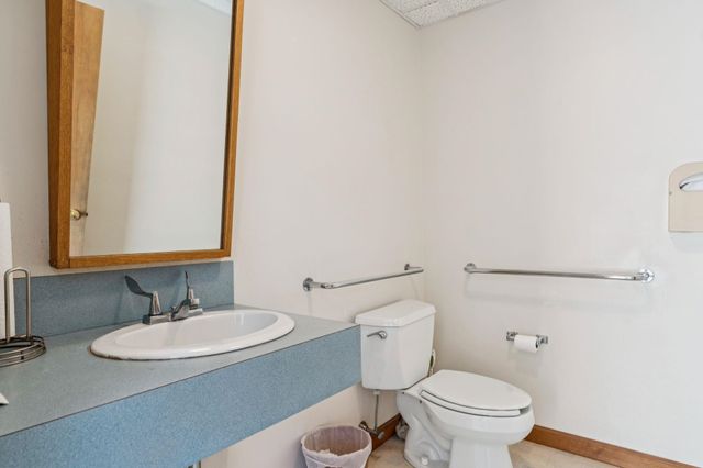 61 Depot Street, Hartford, VT 05001