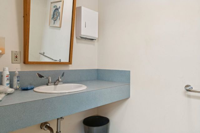 61 Depot Street, Hartford, VT 05001