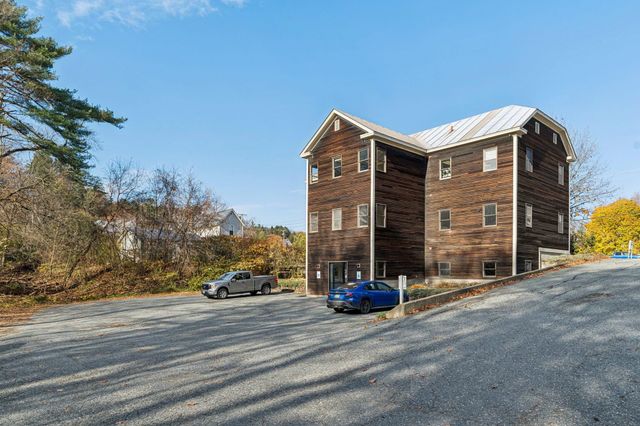 61 Depot Street, Hartford, VT 05001