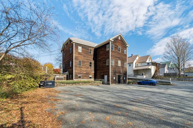 61 Depot Street, Hartford, VT 05001