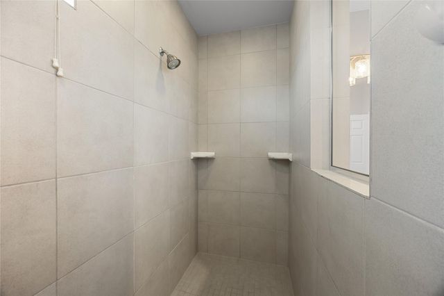 7102 Cut Plains TRL, Austin, TX 78726