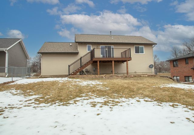 4009 Sager Ave, Waterloo, IA 50701