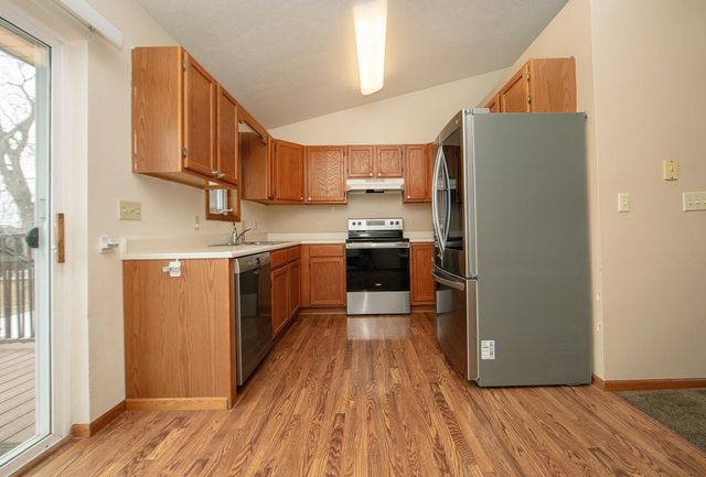 4009 Sager Ave, Waterloo, IA 50701