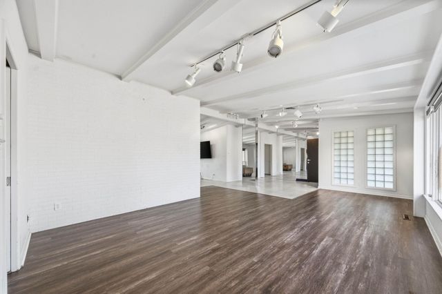 5401 E Polo Dr, Wichita, KS 67208