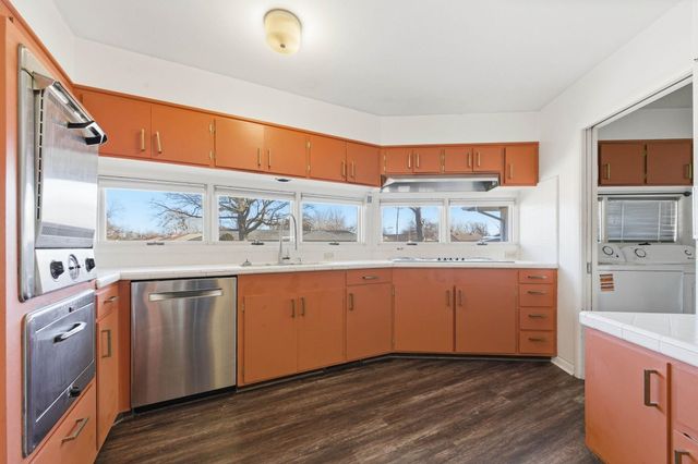 5401 E Polo Dr, Wichita, KS 67208