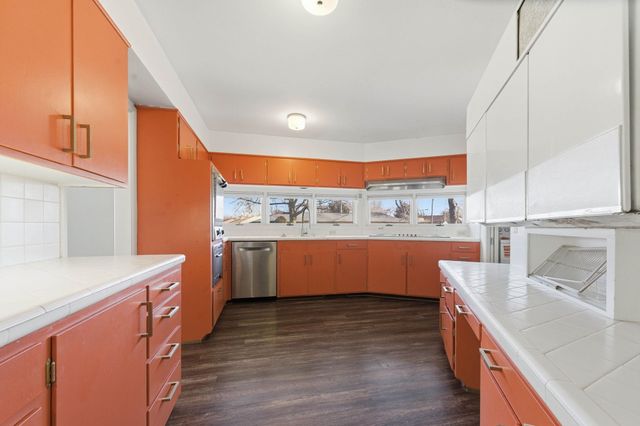 5401 E Polo Dr, Wichita, KS 67208