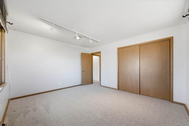 5401 E Polo Dr, Wichita, KS 67208