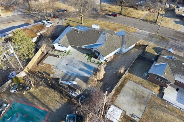 5401 E Polo Dr, Wichita, KS 67208