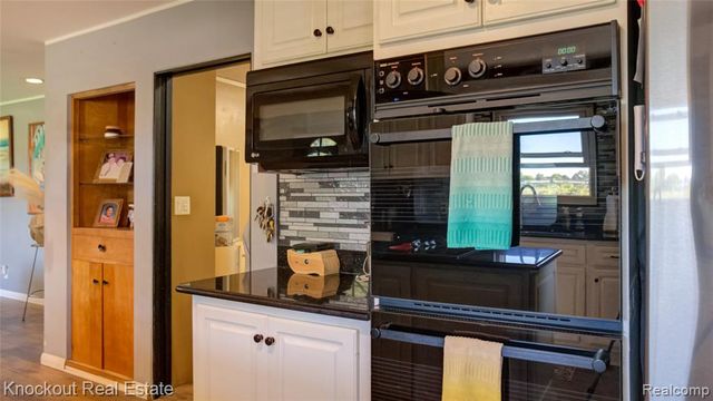 2640 Shattuck Road, Saginaw, MI 48603