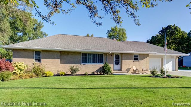 2640 Shattuck Road, Saginaw, MI 48603