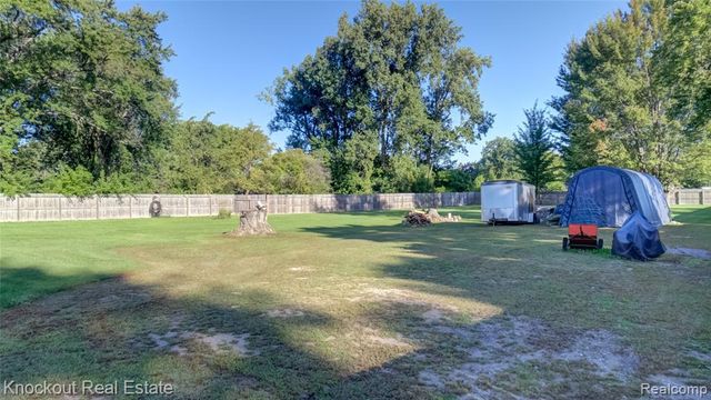 2640 Shattuck Road, Saginaw, MI 48603