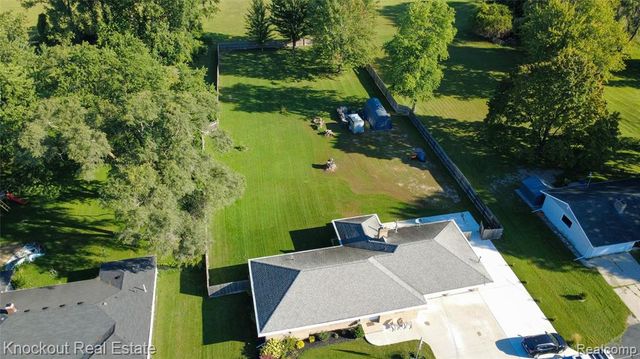 2640 Shattuck Road, Saginaw, MI 48603