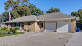 2640 Shattuck Road, Saginaw, MI 48603