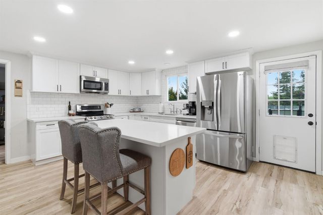 15581 French Camp Rd, Ripon, CA 95366