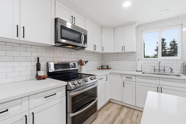 15581 French Camp Rd, Ripon, CA 95366