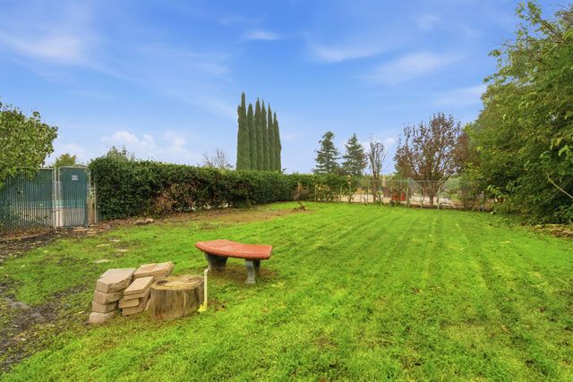 15581 French Camp Rd, Ripon, CA 95366