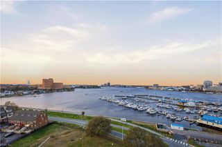 1 Crawford PW # 1207, Portsmouth, VA 23704