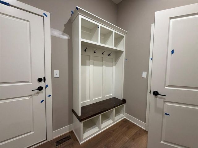 4628 SW Robinson Drive, Lee's Summit, MO 64083