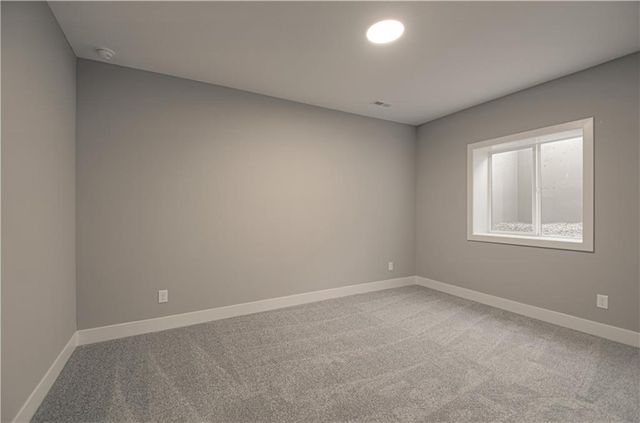 4628 SW Robinson Drive, Lee's Summit, MO 64083