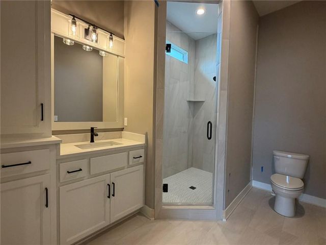 4628 SW Robinson Drive, Lee's Summit, MO 64083