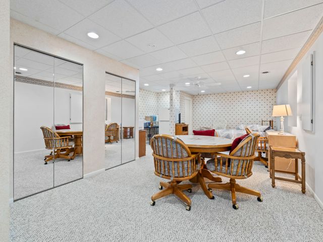 460 E Broadway Avenue, Crystal Lake, IL 60014