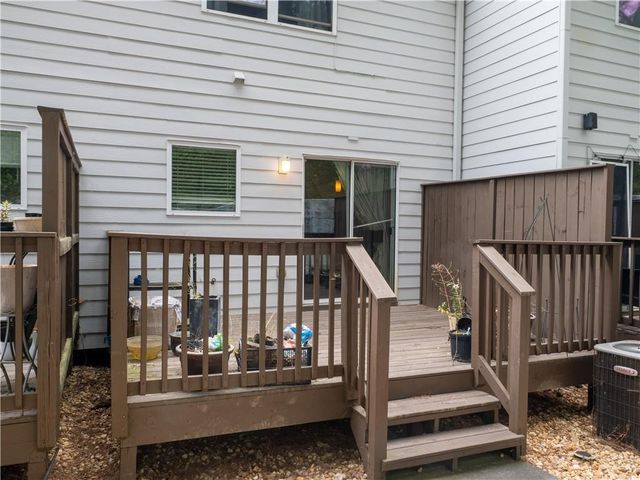 1060 Liberty Parkway NW 413, Atlanta, GA 30318