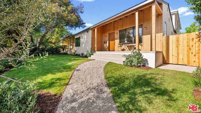 3452 Moore Street, Los Angeles, CA 90066