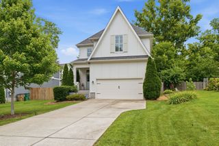 521 Waycross Dr, Nashville, TN 37211
