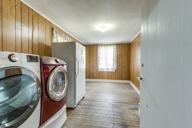 2012 Hoovers Rd, Duck River, TN 38454