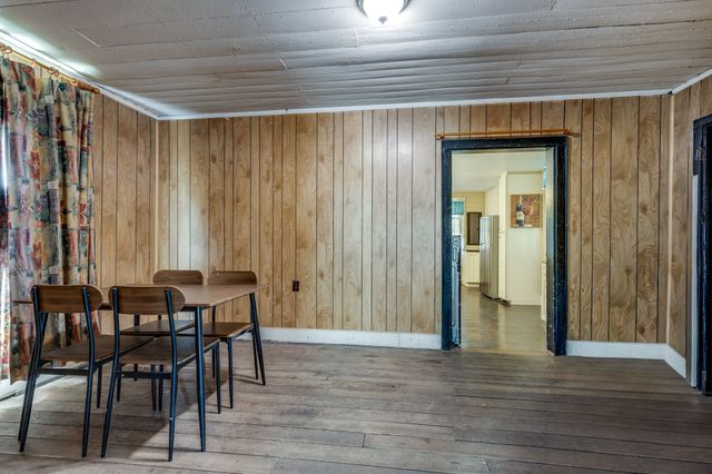 2012 Hoovers Rd, Duck River, TN 38454