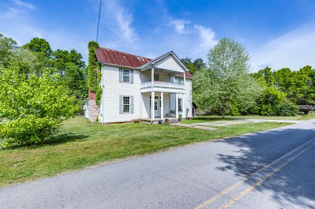 2012 Hoovers Rd, Duck River, TN 38454