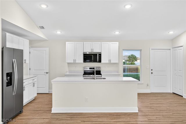 1706 NW 5th ST, Cape Coral, FL 33993