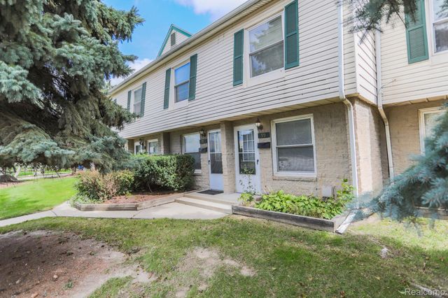 99 FLORAL Avenue, Mt Clemens, MI 48043