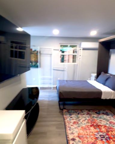 4307B Vandelia, Dallas, TX 75219