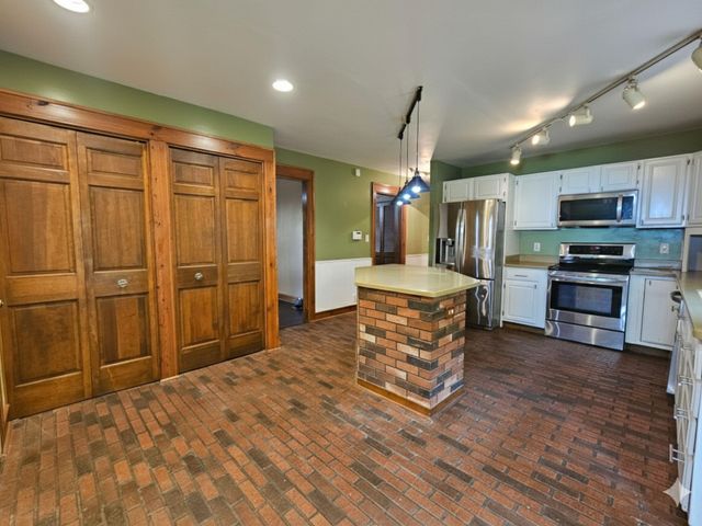 2206 Delwood Drive, Clio, MI 48420