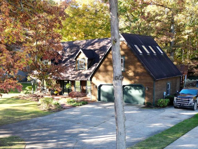 2206 Delwood Drive, Clio, MI 48420