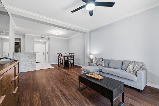 330 Las Colinas Boulevard E 236, Irving, TX 75039