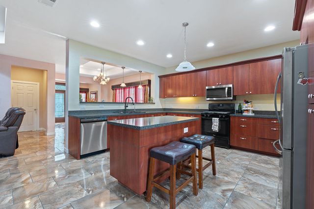 11812 Morning View DR, Del Valle, TX 78617