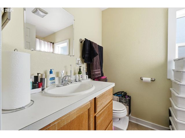 2725 Se 87TH Ave, Portland, OR 97266