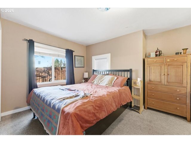 2725 Se 87TH Ave, Portland, OR 97266