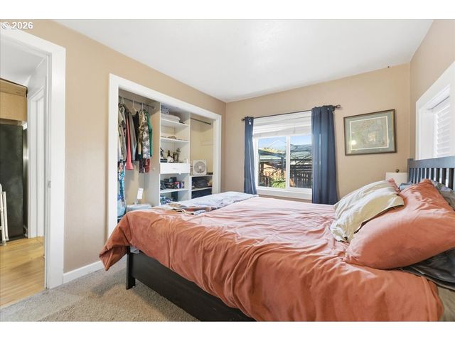 2725 Se 87TH Ave, Portland, OR 97266