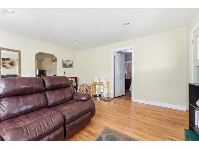 2725 Se 87TH Ave, Portland, OR 97266