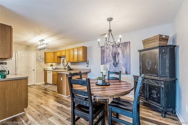 3377 Kneeland Circle, Howell, MI 48843