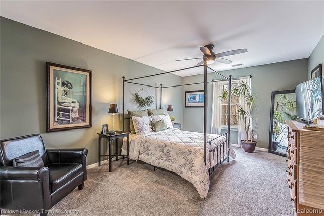 3377 Kneeland Circle, Howell, MI 48843